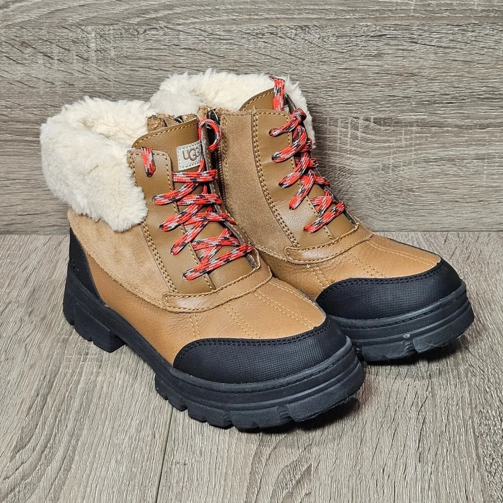 UGG Kids Ashton Addie boots Tan Leather Suede Waterproof 1143666K Size 4Y